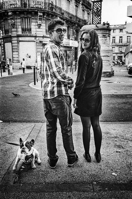 Homme femme et chien