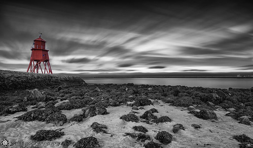 red bw seascape clouds photoshop canon landscape photography big rocks long exposure silent eagle south north east filter ii lee sep usm southshields tyneside sunderland stopper rivertyne f28l ef1635mm herdgroynelighthouse copyright© silenteaglephotography silenteagle09