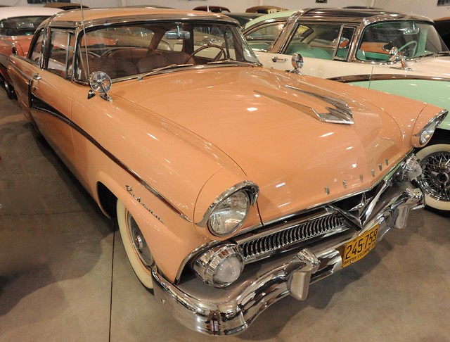 1955 Meteor Rideau Crown Victoria - a photo on Flickriver