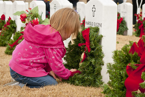 Christmas love from a child to a fallen hero [Image 1 of 15]