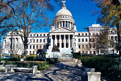 Mississippi State Capitol, Front View