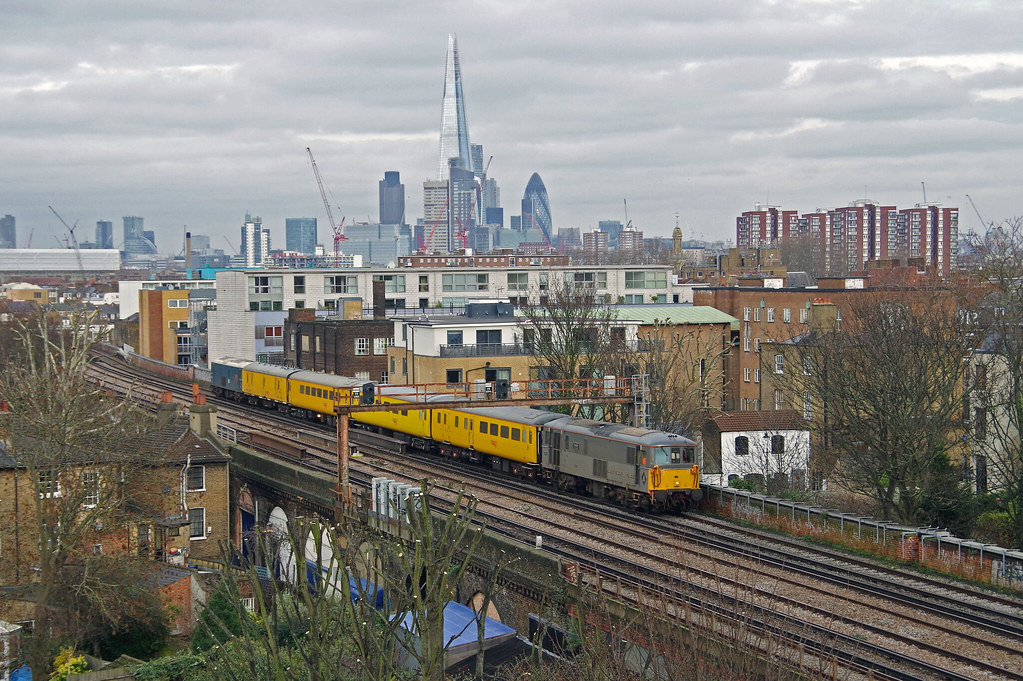 140118-037. 73107 'Redhill' with a NR Test Train | 73107 'Re… | Flickr