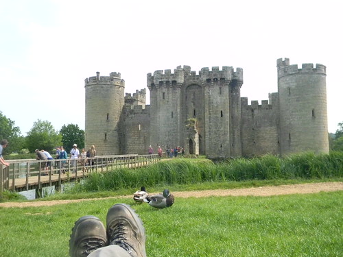 Feet, ducks and castle Robertbridge (short) Circular