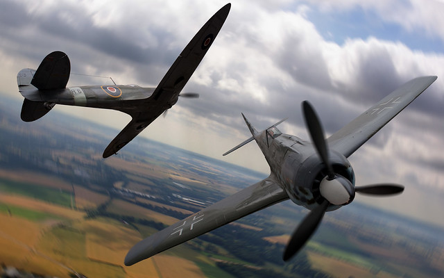 Spitfire Fw190 head to head