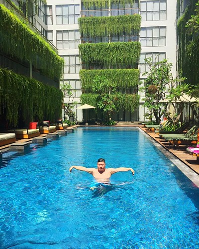 The fat crane swimming style  #happy #dança #world #dubsmash #songs #feelgreece #greecegod #appels #instafood #foodstagram #foodpics #yummy #food #homemade #delicious #bonheur #friends #lavie #evening #instamood #prague #home #pooltime #enjoy #sunshine #c | by Daddy Tjeuw