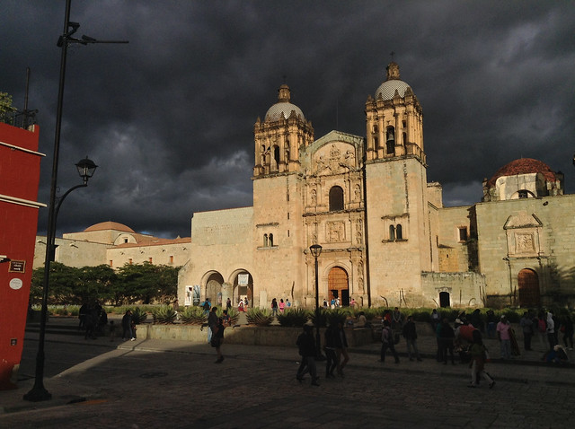 The Magic Hour: Santo Domingo Church @ Oaxaca 11.2013 (Creative Commons, Attribution-ShareAlike License)