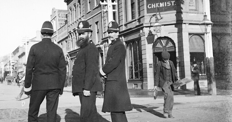 J.W. Toplis Chemists, Cnr of Liverpool and Elizabeth Streets Hobart (c1900)