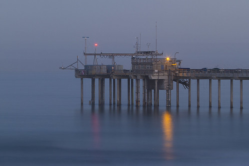 Early morning pier pressure