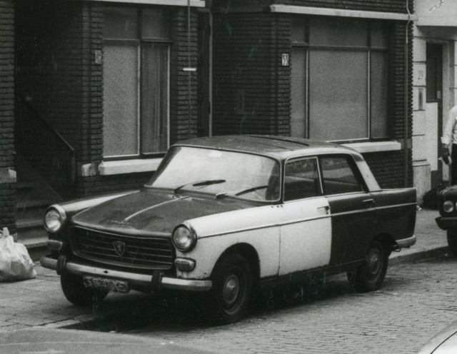 50-41-XE Peugeot 404 1973 [foto 05-1981]