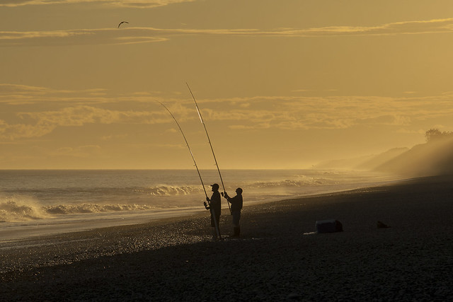 20101112_5621_1D3-200 Surfcasting at Pendarves