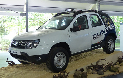 Dacia Duster bicolor 2015 vl | by stkone