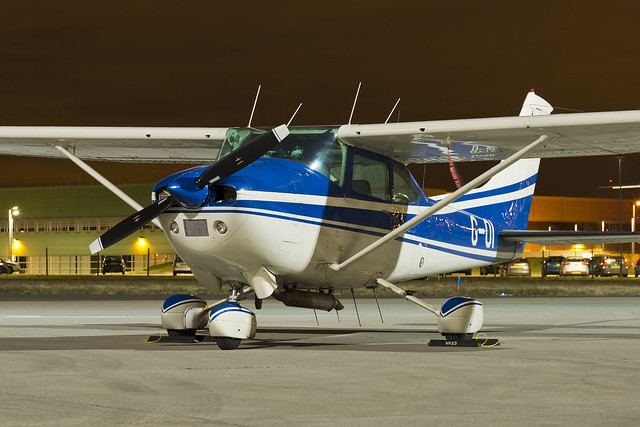 Cessna 182Q Skylane - 6