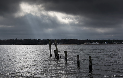 sky godrays clouds drama dramatic scottnj scottodonnellphotography pier piling pilings landscape seascape waterscape tomsriver nj newjersey islandheights water river