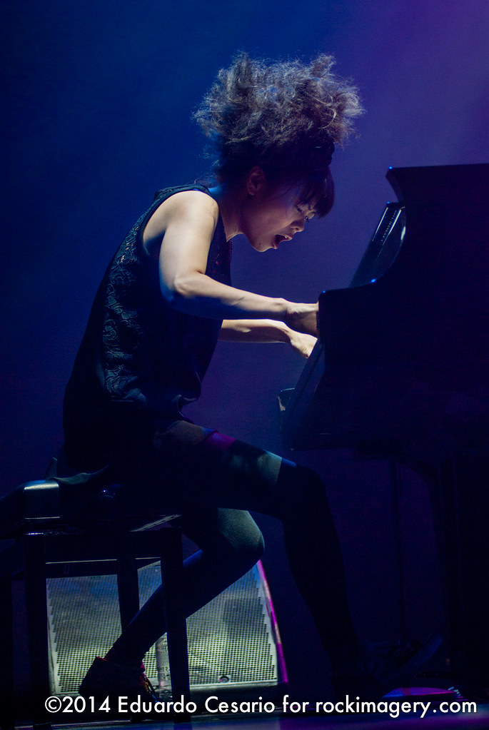 Hiromi: The Trio Project