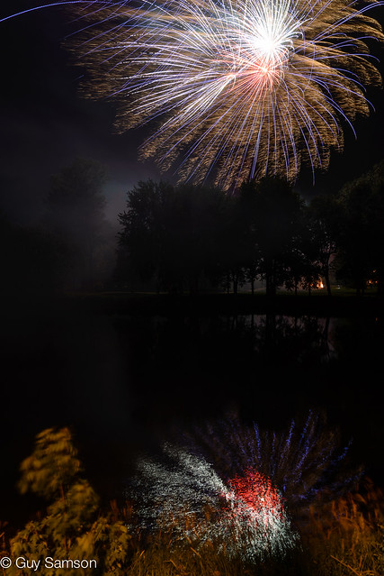 Fireworks and reflexion
