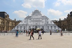 Paris - Pyramide du Louvre