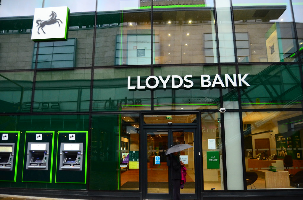 Lloyds Bank Branch Manchester Exterior | Lloyds banks branch… | Flickr