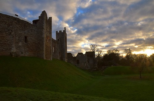 eastanglia suffolk rural countryside castle sky clouds sunset stone stonework