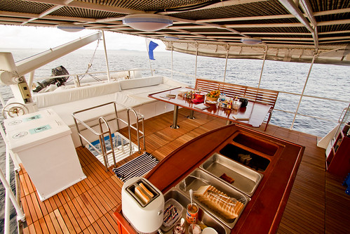 Upper deck