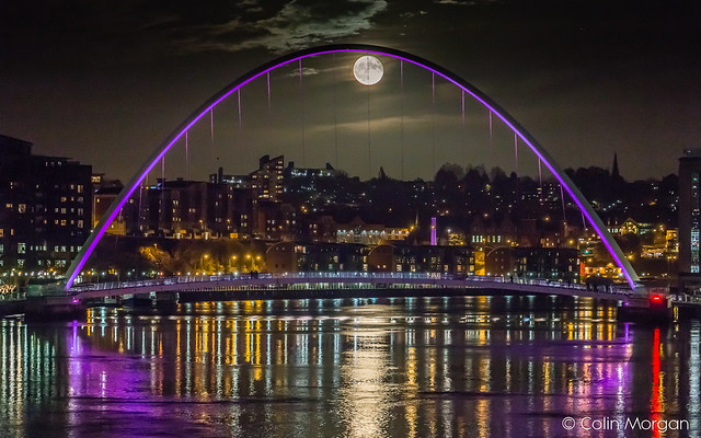 Full Moon on the Tyne