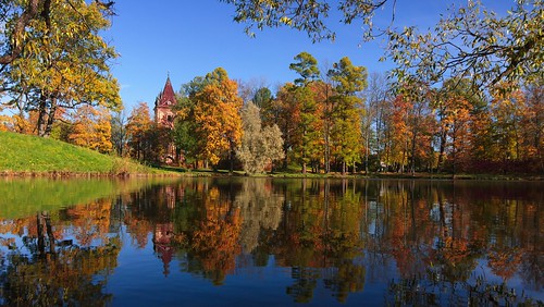park autumn trees sky architecture reflections russia lakes sigma saintpetersburg 1020mm pushkin canon50d