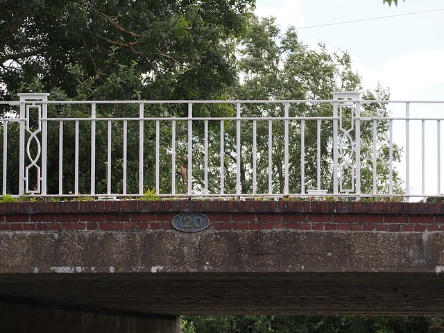 Slapton Bridge 120 GU Canal