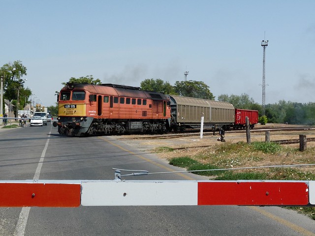 crossing freight, 2012