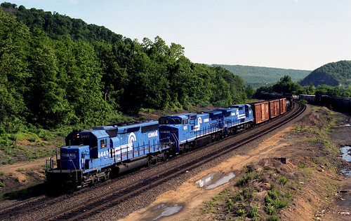 conrail train railroad history pennsylvania keystone rail blue pa cr