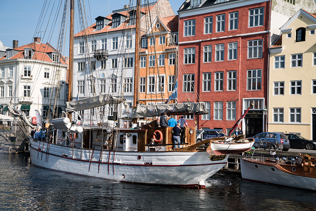 Nyhavn_Copenhaven_1