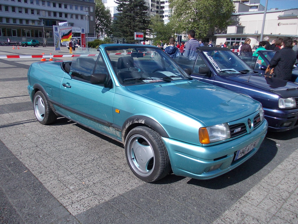 Anonymous Third delinquency VW Polo Open Air (Treser) 1994 | Hameln 2014 - 290 units bui… | Flickr