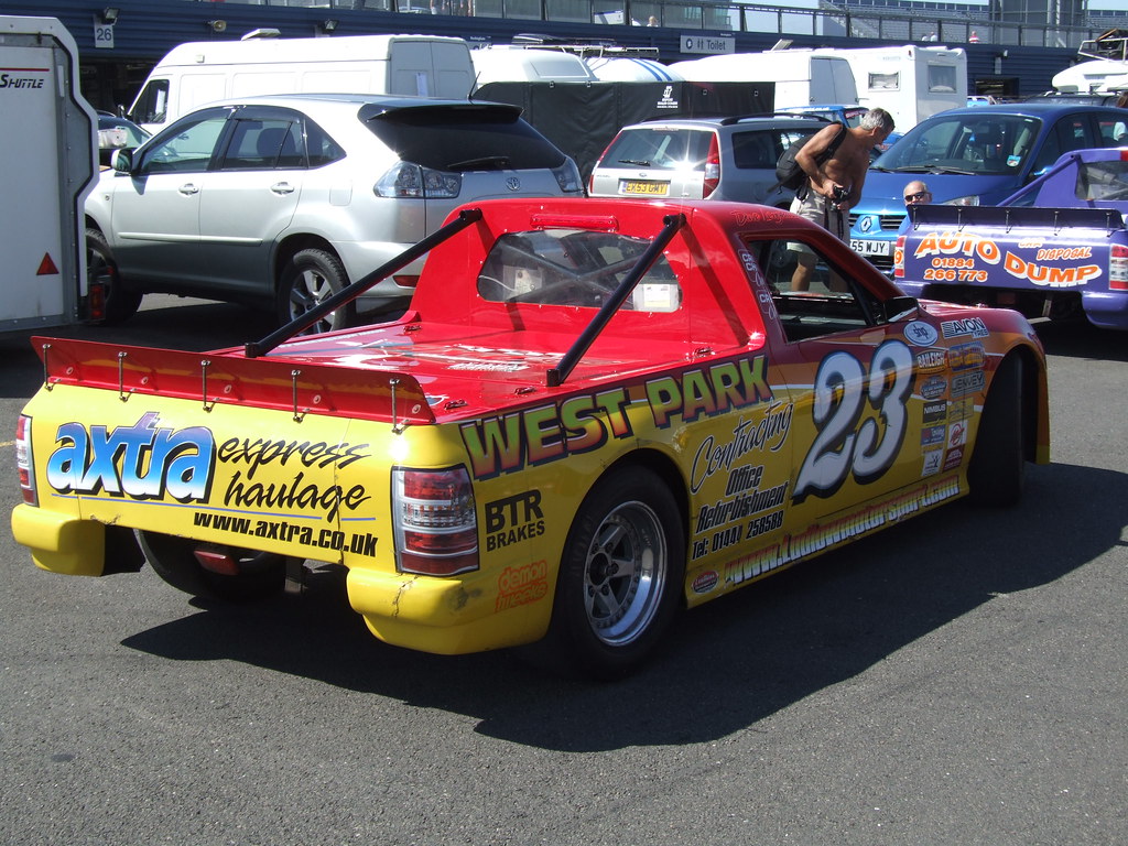 Dave Longhurst Pick Up at Rockingham 2011 | DJC013 | Flickr