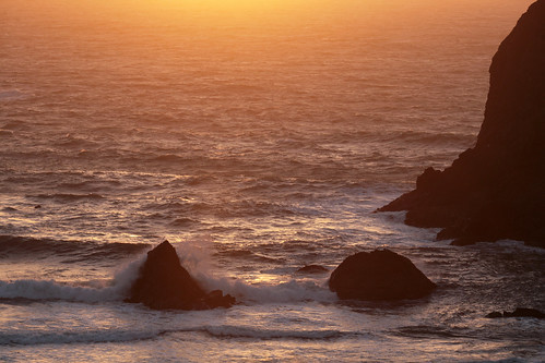 ocean sunset beach rock oregon spring surf pacificocean flare samuelhboardmanstatesceniccorridor whalesheadbeach