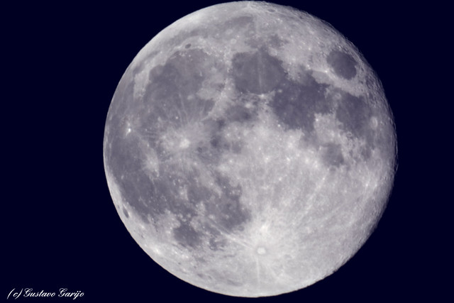 Super Luna/Full Moon (09-09-2014)