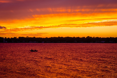 sunset beach crimson golden evening boat cloudy newengland groton averypoint