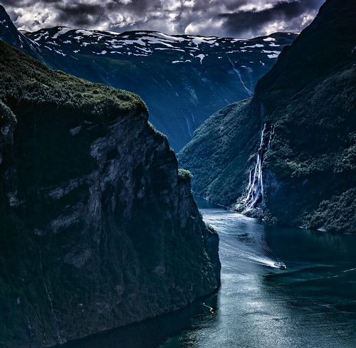 blue contrast clouds cloud falls green glacier heaven hill hills landscape light mountain mountainscape monumental minolta nature norway geirangerfjord geiranger outdoors outdoor ocean fjord panorama reflection rock rocks ripples sony sky tree trees telelens valley view wimvandem wild water waves wave waterfall waterfalls unescoworldheritage 150199faves rockpaper greaterphotographers