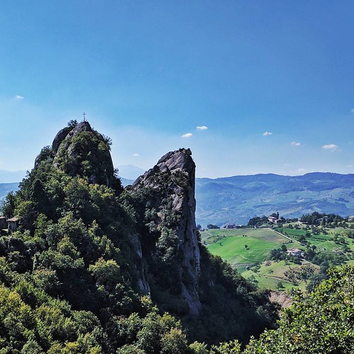 sassi-di-roccamalatina-parcoregionalesassidiroccamalatina-flickr