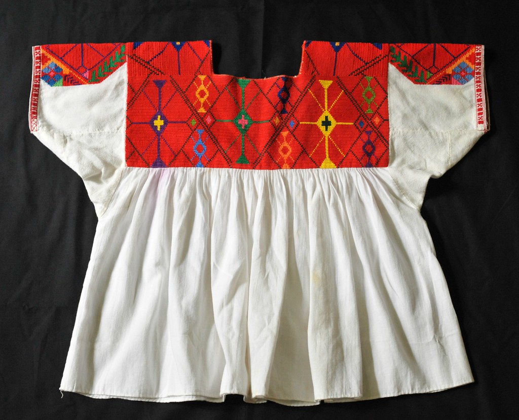 Mexican Blouse Nahua Veracruz | This finely embroidered blou… | Flickr