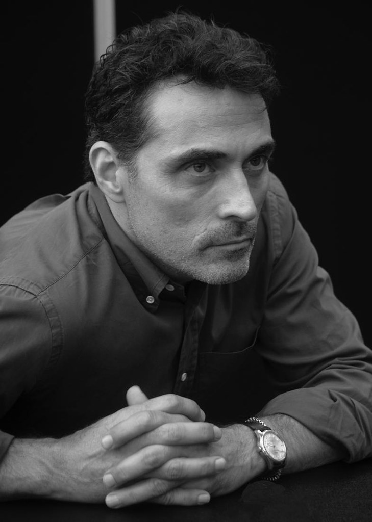 who is rufus sewell