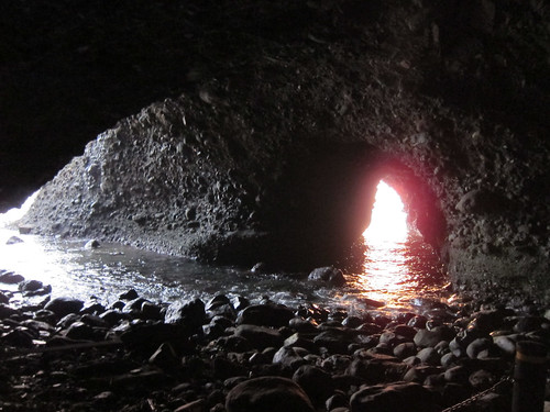 sunset cave shimane hamada