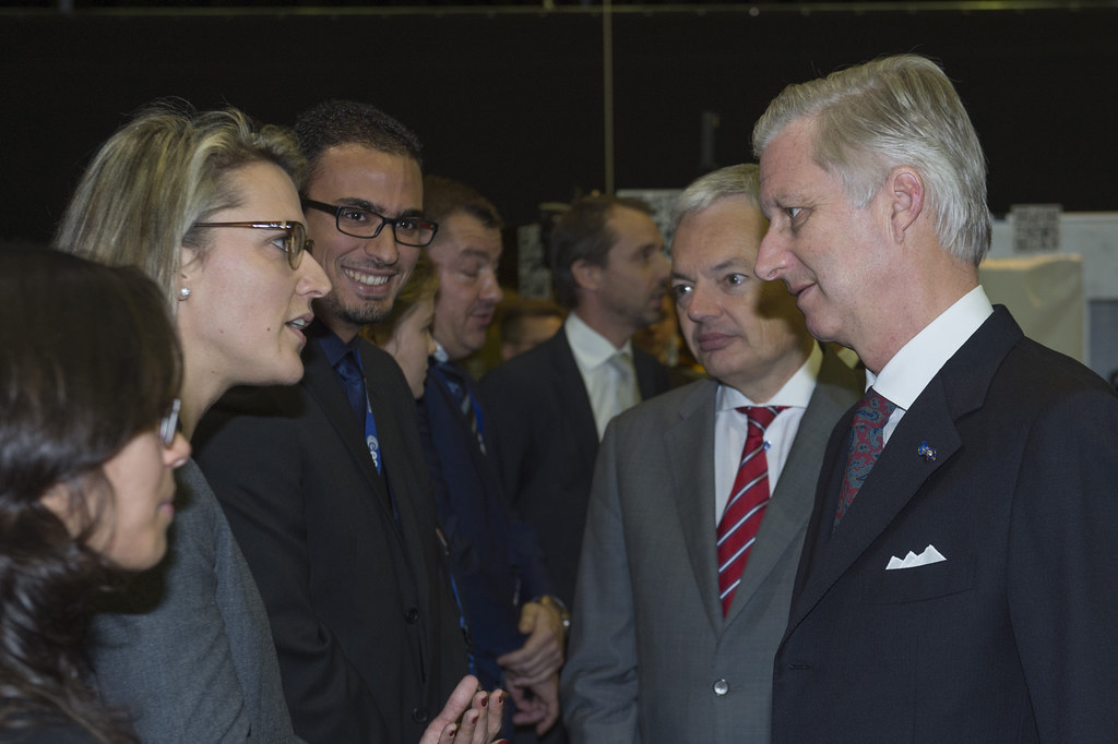 King Philippe talks with Belgian ESA employees