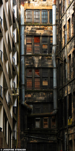 20130813_2 Dark alley | Glasgow, Scotland