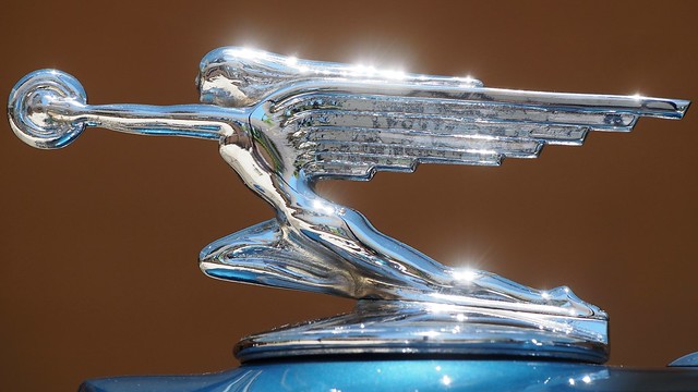 1937 Packard 1500 Super 8 Touring Sedan 4