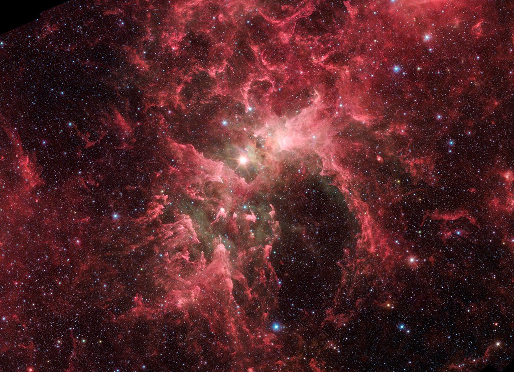Eta Carinae: Our Neighboring Superstars (NASA, Chandra, 08/26/14)