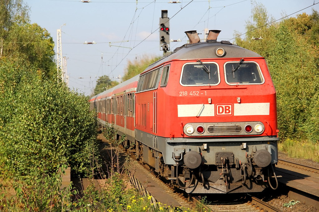 218 452 with RE to Bad Harzburg in Sarstedt