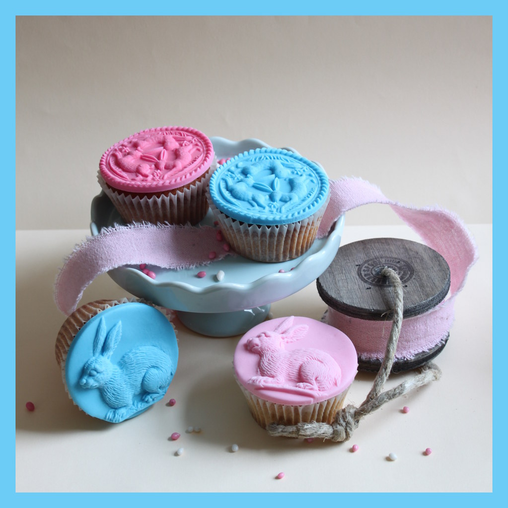Springerle cupcakes