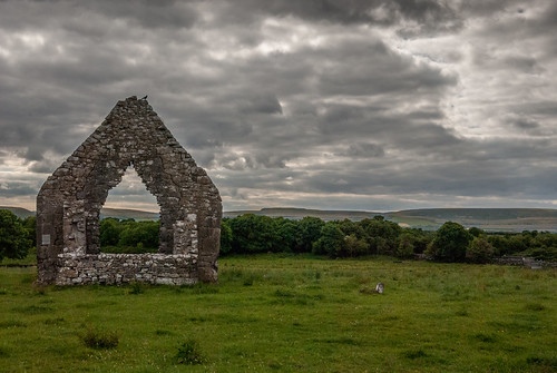 ireland irish landscape nikon clare ruin monastery burren kilmacduagh d3000