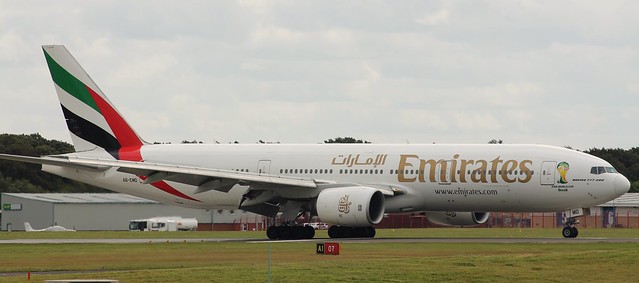 Boeing 777: 27247 A6-EMD 777-21HER Emirates Newcastle Airport