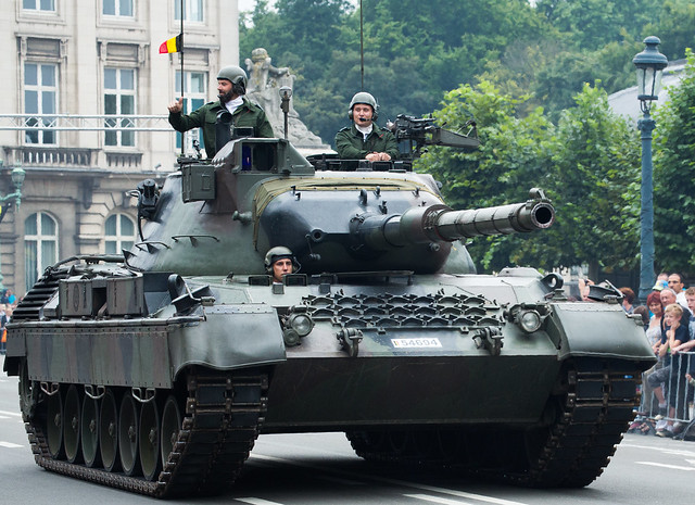 Belgique - Bruxelles - Fête nationale belge 2014 - Défilé véhicules militaires (V3)