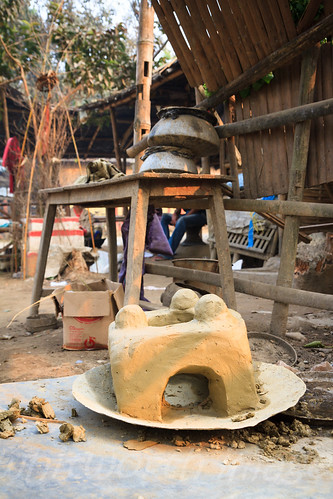 new nepal wet asia clay stove making drying refugeecamp bhutaneserefugees pathari sanischhare