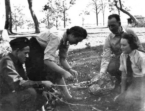 1943. Picnic with US Army soldiers (